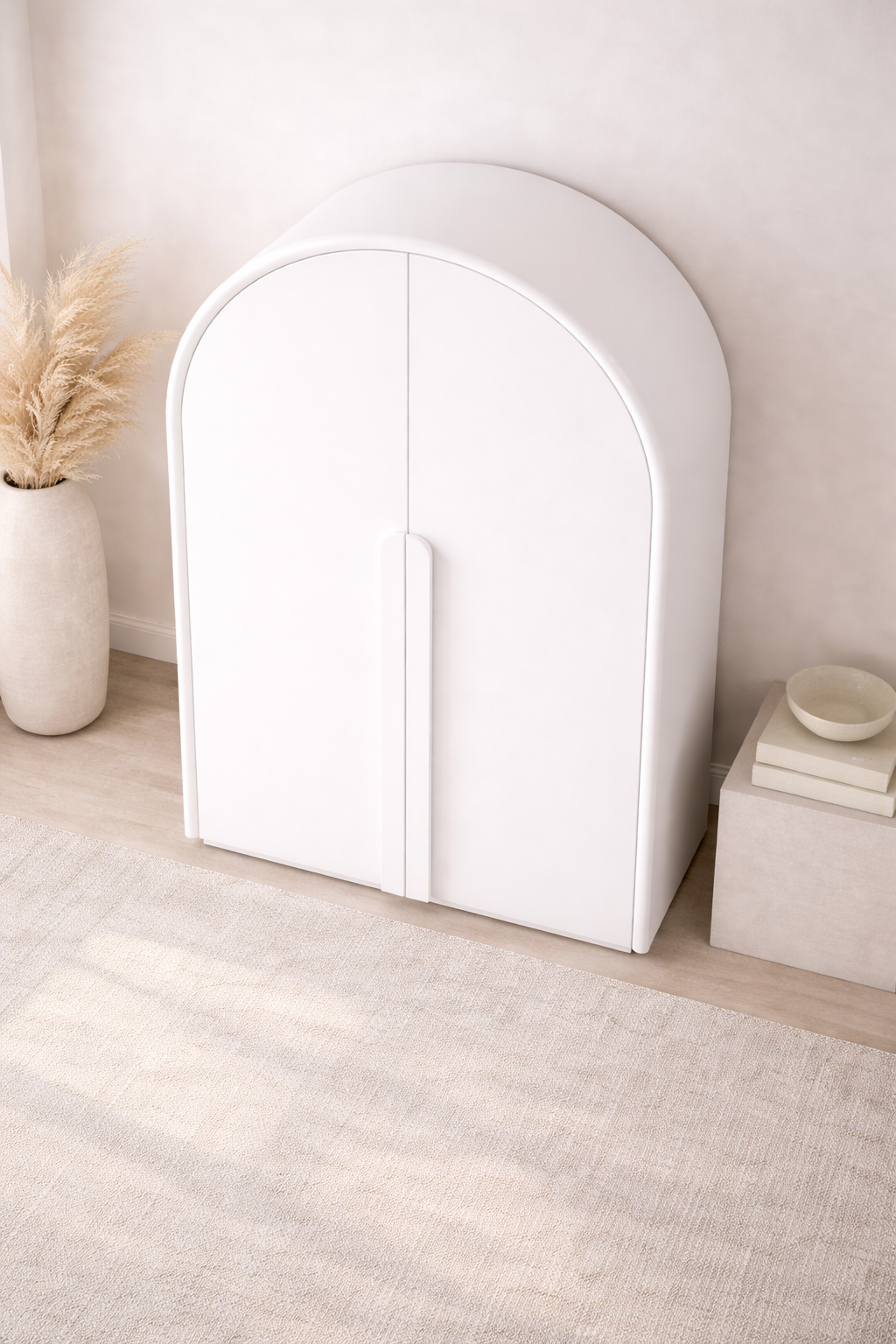 Yuno Curve Cabinet