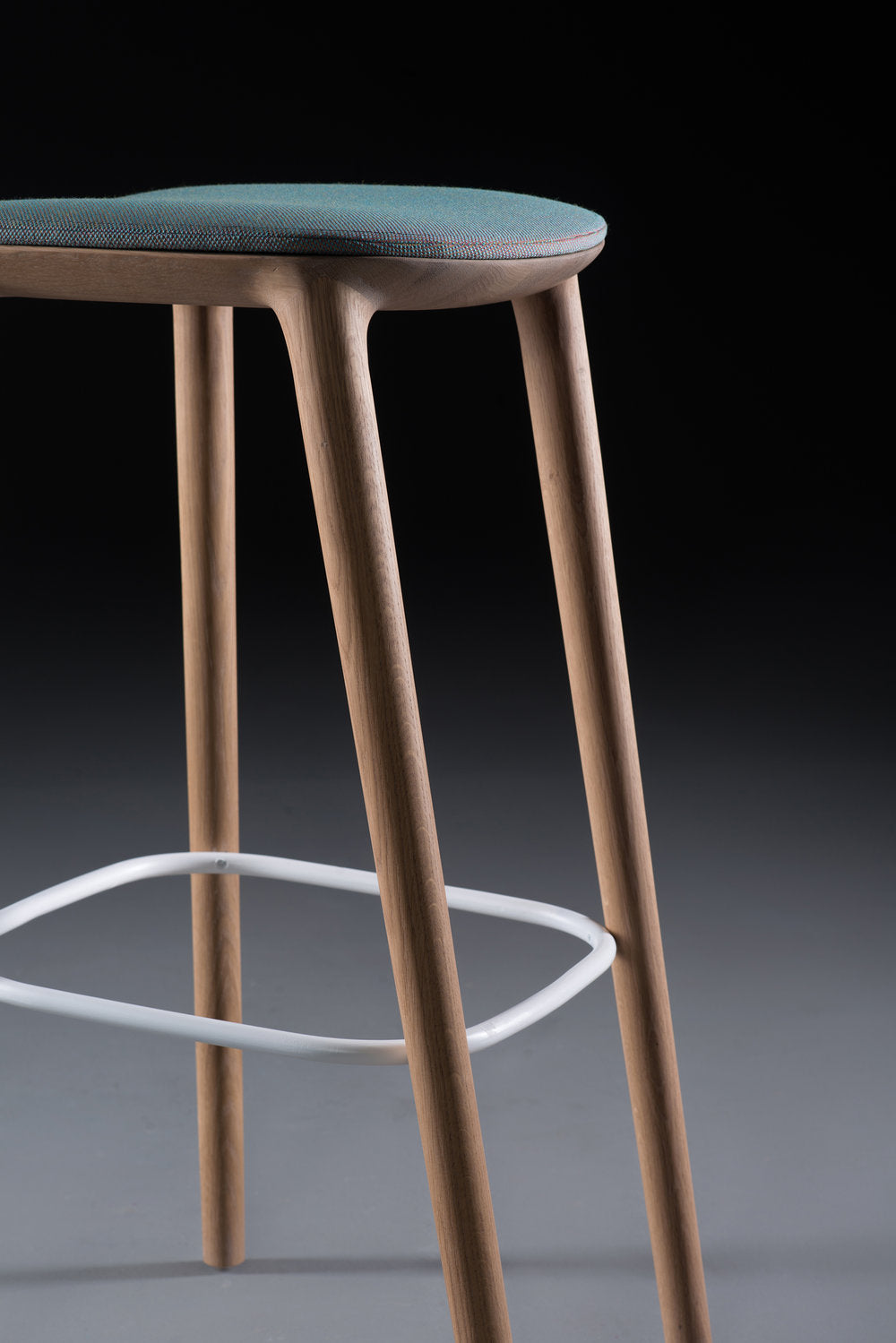 Neva 2.0 Stool-AL HAYAT