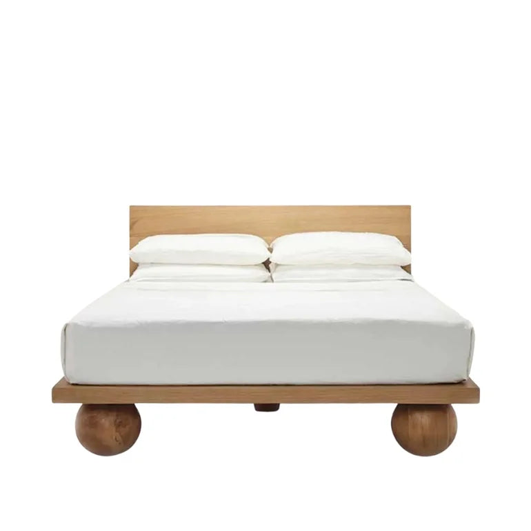 Straight-on image of Orion Wooden Bed 